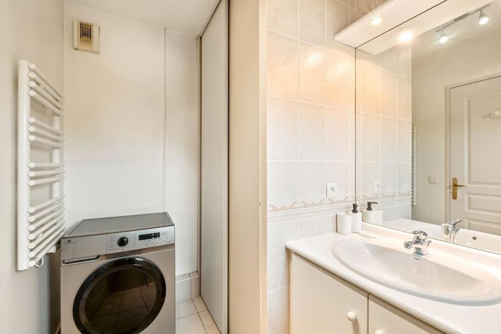 Apartment T2 Paisible Vaise, Avec Parking Metro Direct Bellecour Lyon