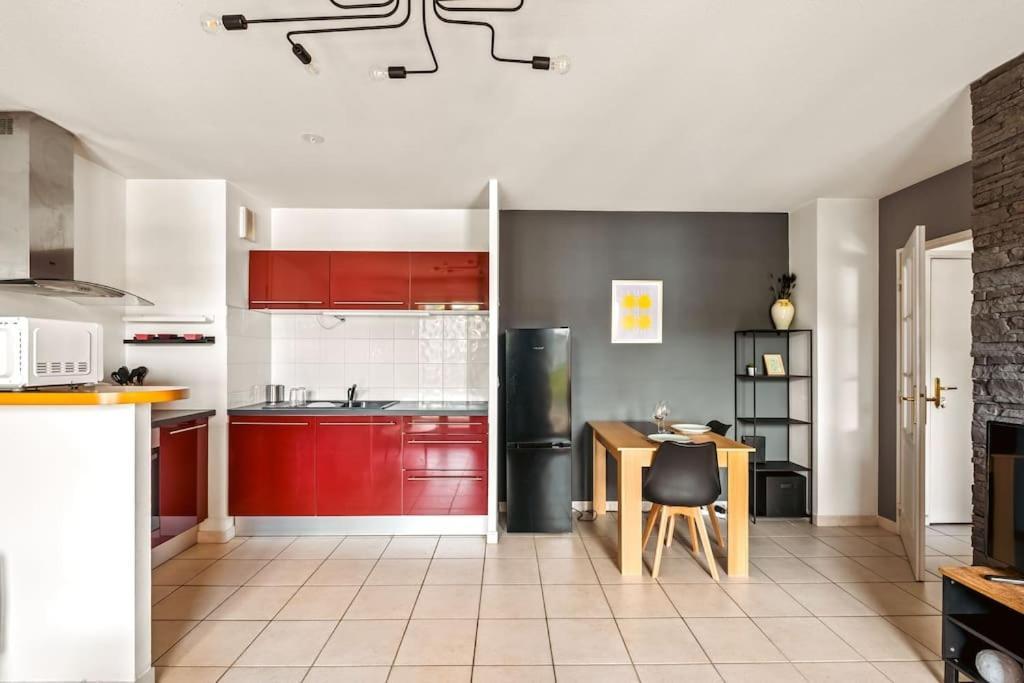 Apartment T2 Paisible Vaise, Avec Parking Metro Direct Bellecour
